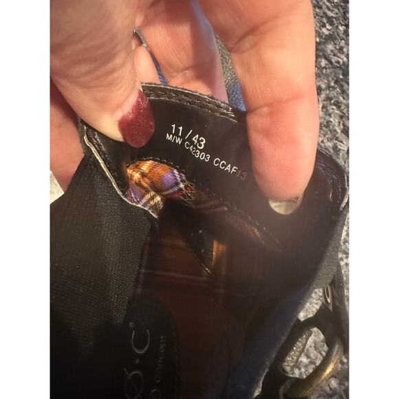 b.o.c. By Born Solid Black Leather Ankle Boots Sz. 11 - Picture 8 of 8